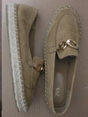 ZARA Tan Suede Espadrille Loafers with Gold Chain Detail